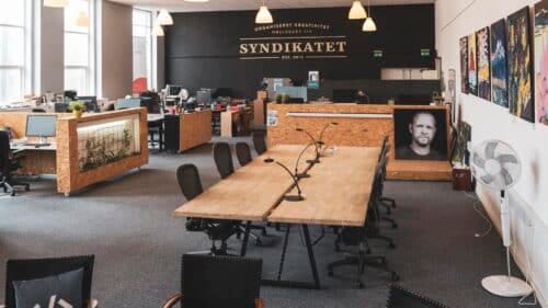 Med en flexplads på Syndikatets kontorfællesskab i Aalborg har adgang til både mødelokaler og godt og professionelt selskab.